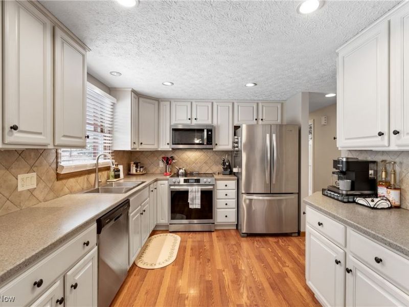 5308 Lindenwood Street, Louisville, OH 44641 Photo 11