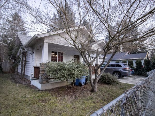 157 N Junction Avenue, Cave Junction, OR 97523