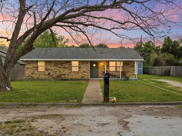 120 Mary Alice Drive, Valley Mills, TX 76689