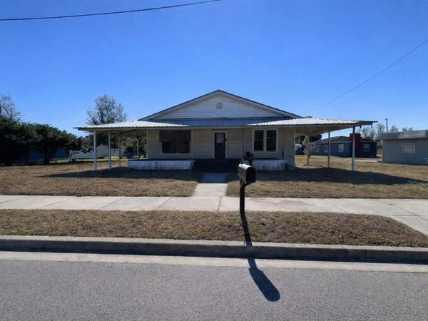 611 W BROADWAY STREET, FORT MEADE, FL 33841
