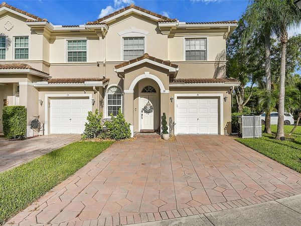 81 Legacy Court, Delray Beach, FL 33445