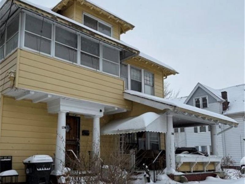 12414 Tuscora Avenue, Cleveland, OH 44108 Photo 2