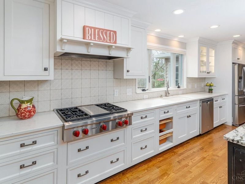 625 Hilltop Lane, Wyoming, OH 45215 Photo 13