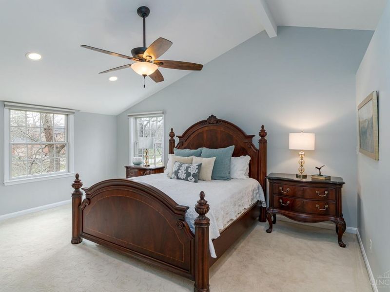 625 Hilltop Lane, Wyoming, OH 45215 Photo 23