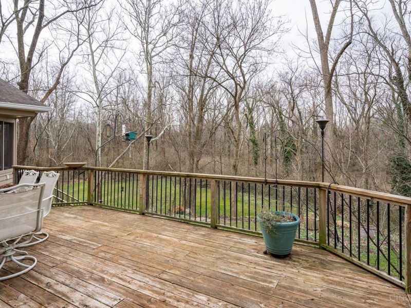 625 Hilltop Lane, Wyoming, OH 45215 Photo 34