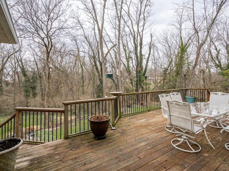 625 Hilltop Lane, Wyoming, OH 45215 Photo 35