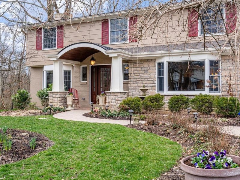 625 Hilltop Lane, Wyoming, OH 45215 Photo 4