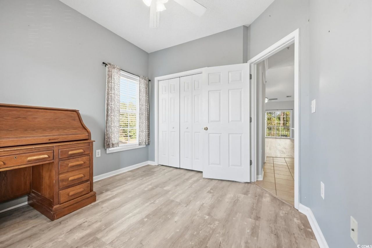 5828 Longwood Dr. Photo 11