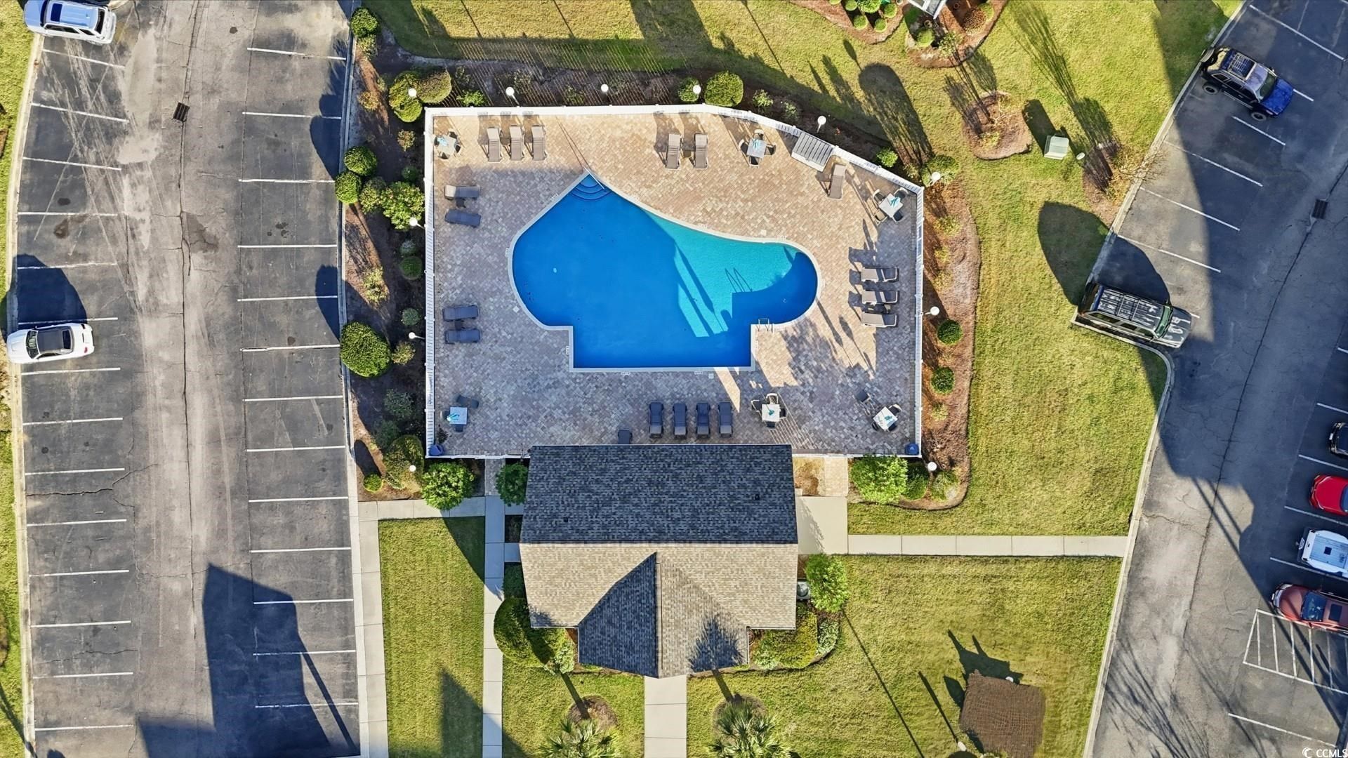 5828 Longwood Dr. Photo 17