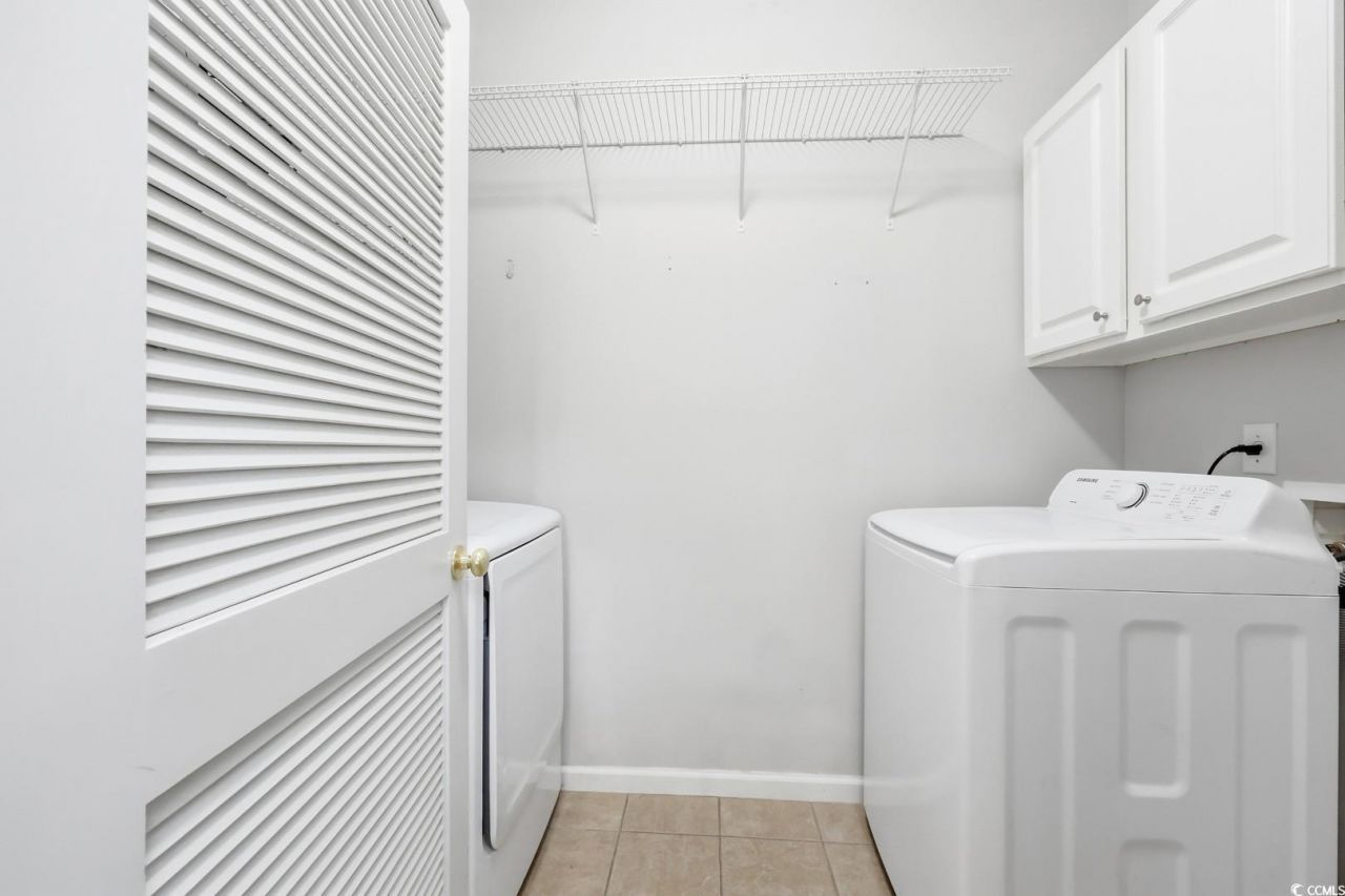 5828 Longwood Dr. Photo 19