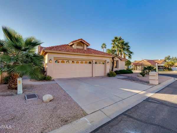 25617 S BURNABY Drive, Sun Lakes, AZ 85248