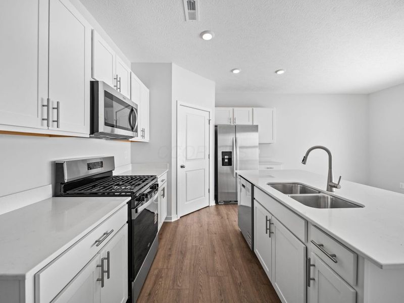 511 Darliene Drive, Plain City, OH 43064 Photo 19