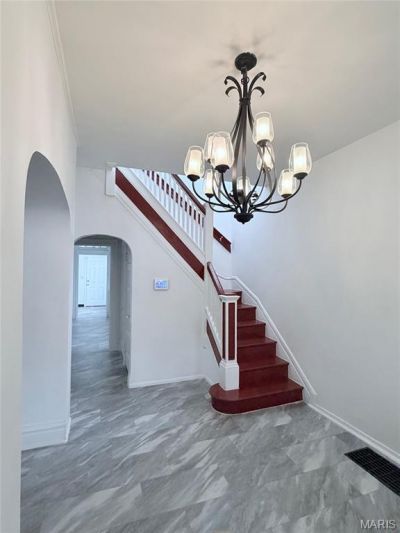 5250 Highland Avenue, Saint Louis, MO 63113 Main Photo