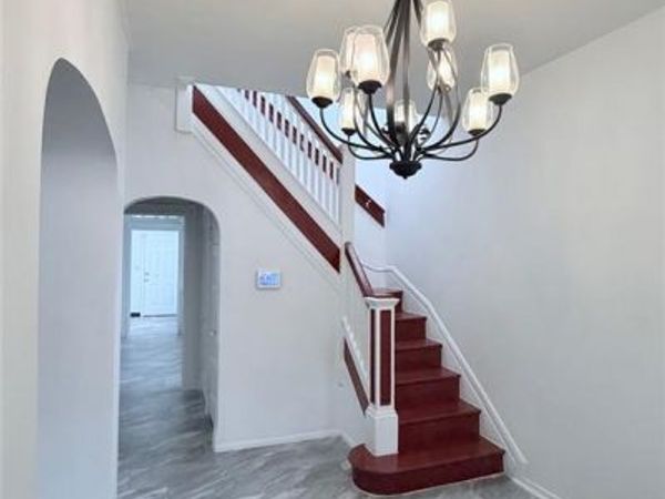 5250 Highland Avenue, St Louis, MO 63113