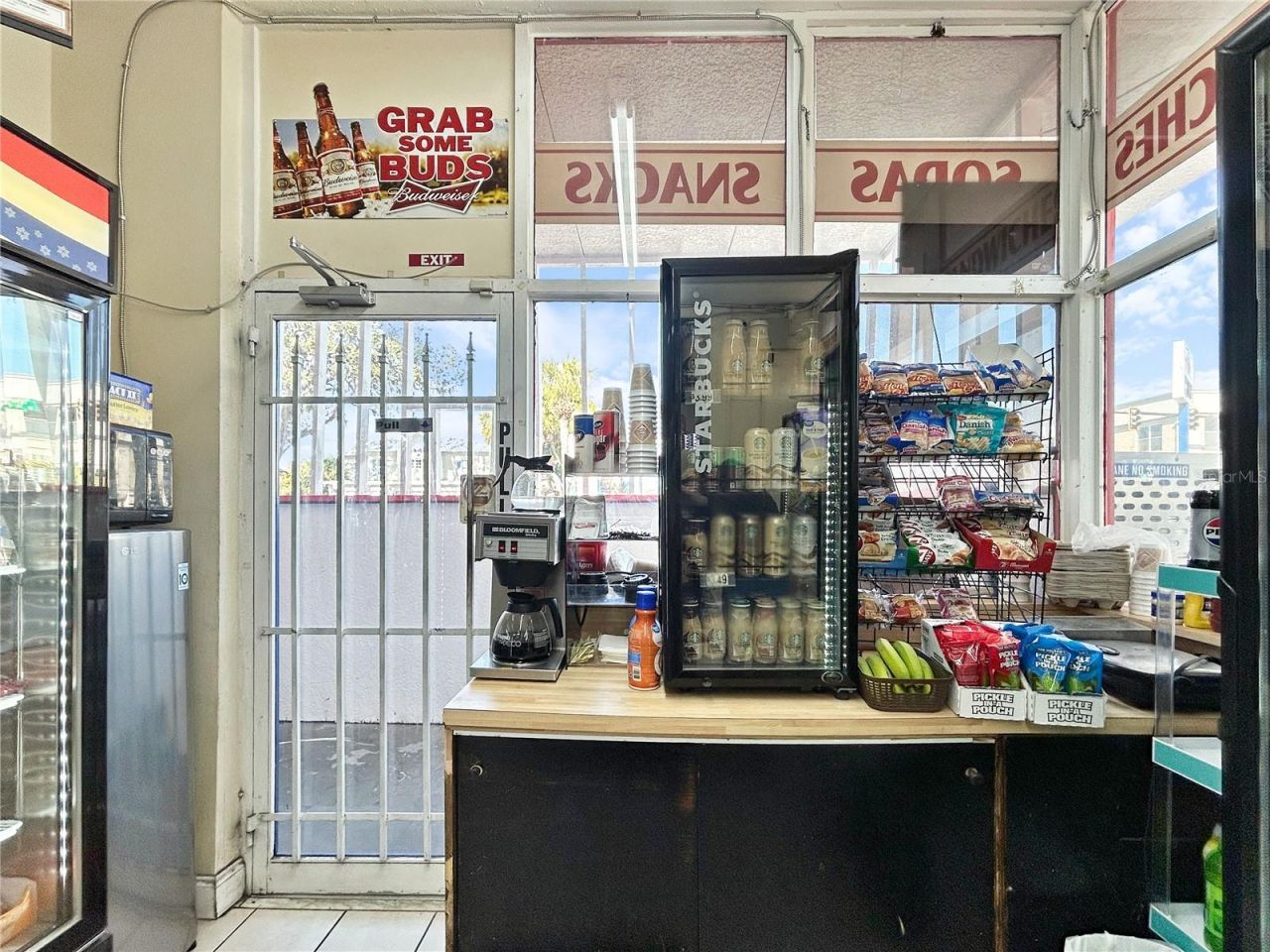 4 S Pinellas Avenue, Tarpon Springs, FL 34689 Photo