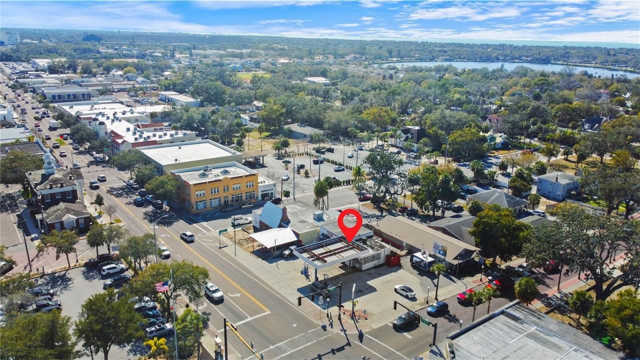 4 S Pinellas Avenue, Tarpon Springs, FL 34689 Photo