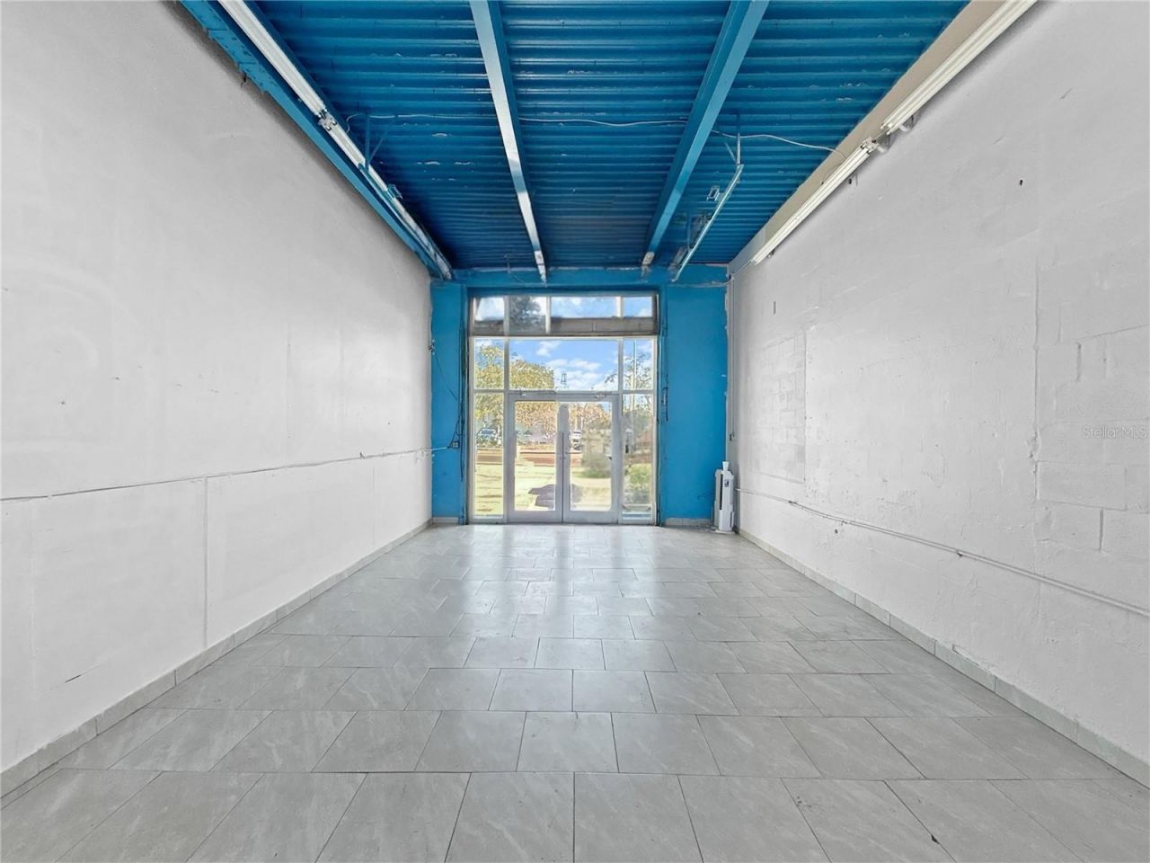 4 S Pinellas Avenue, Tarpon Springs, FL 34689 Photo