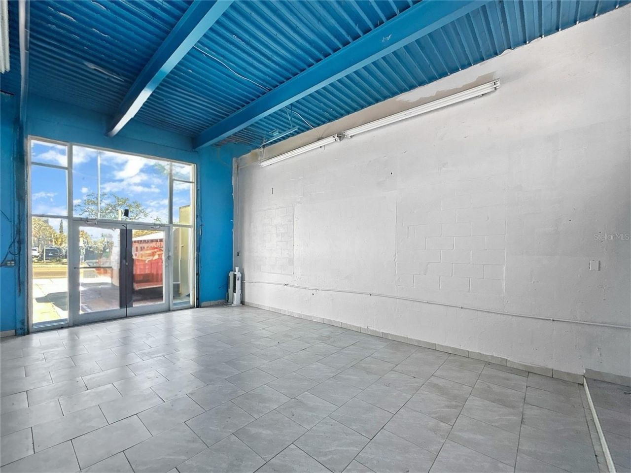 4 S Pinellas Avenue, Tarpon Springs, FL 34689 Photo