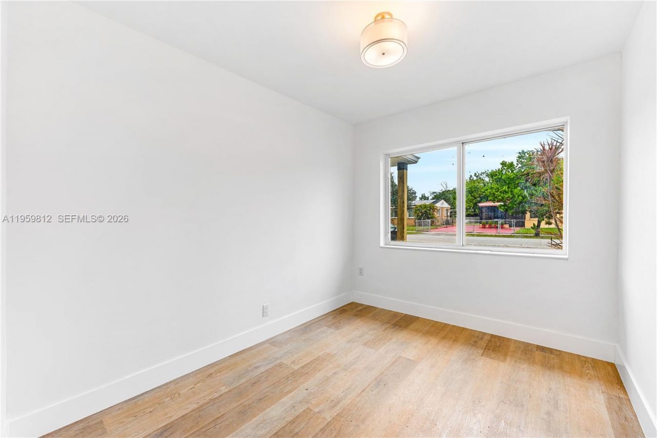 1110 NW 129th St, North Miami, FL 33168 Photo