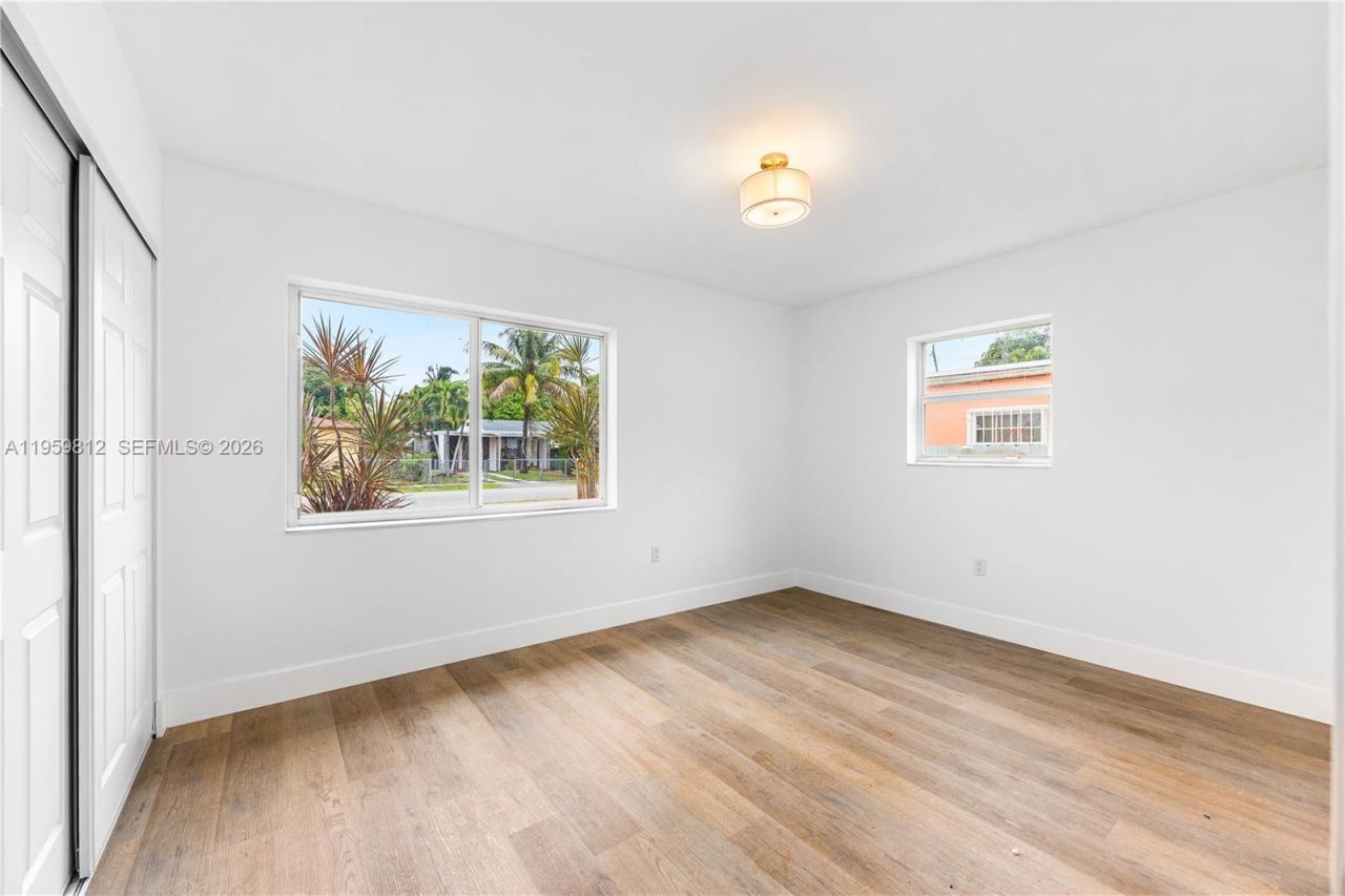 1110 NW 129th St, North Miami, FL 33168 Photo