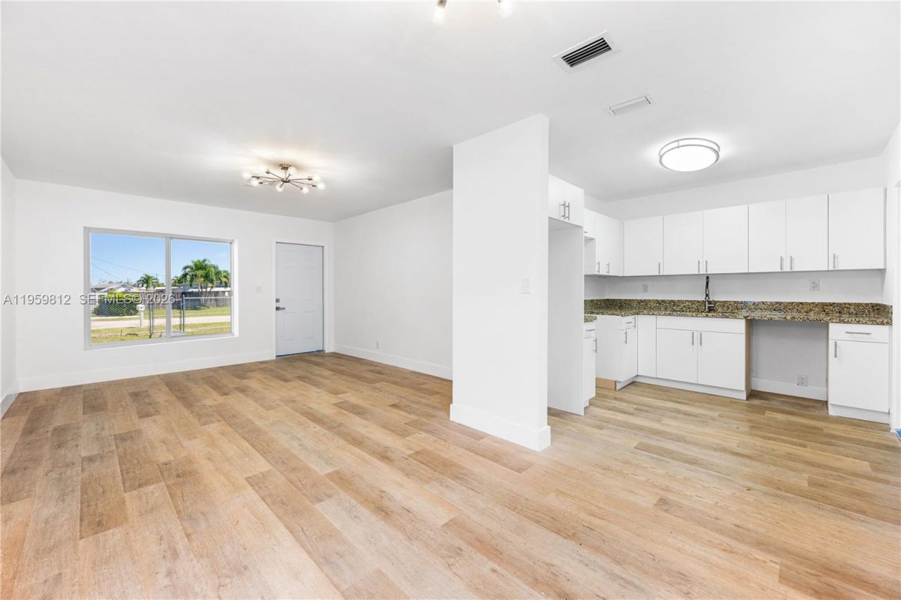 1110 NW 129th St, North Miami, FL 33168 Photo