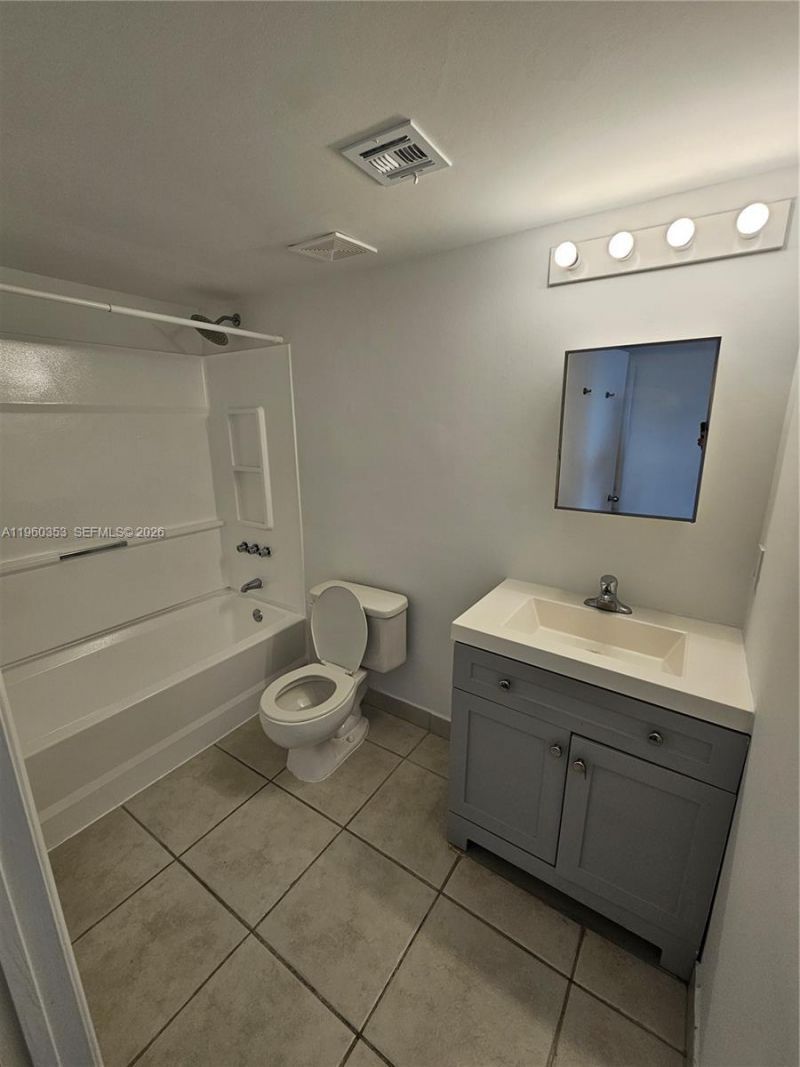 14951 SW 82nd Ln, Unit 17-504, Miami, FL 33193 Photo