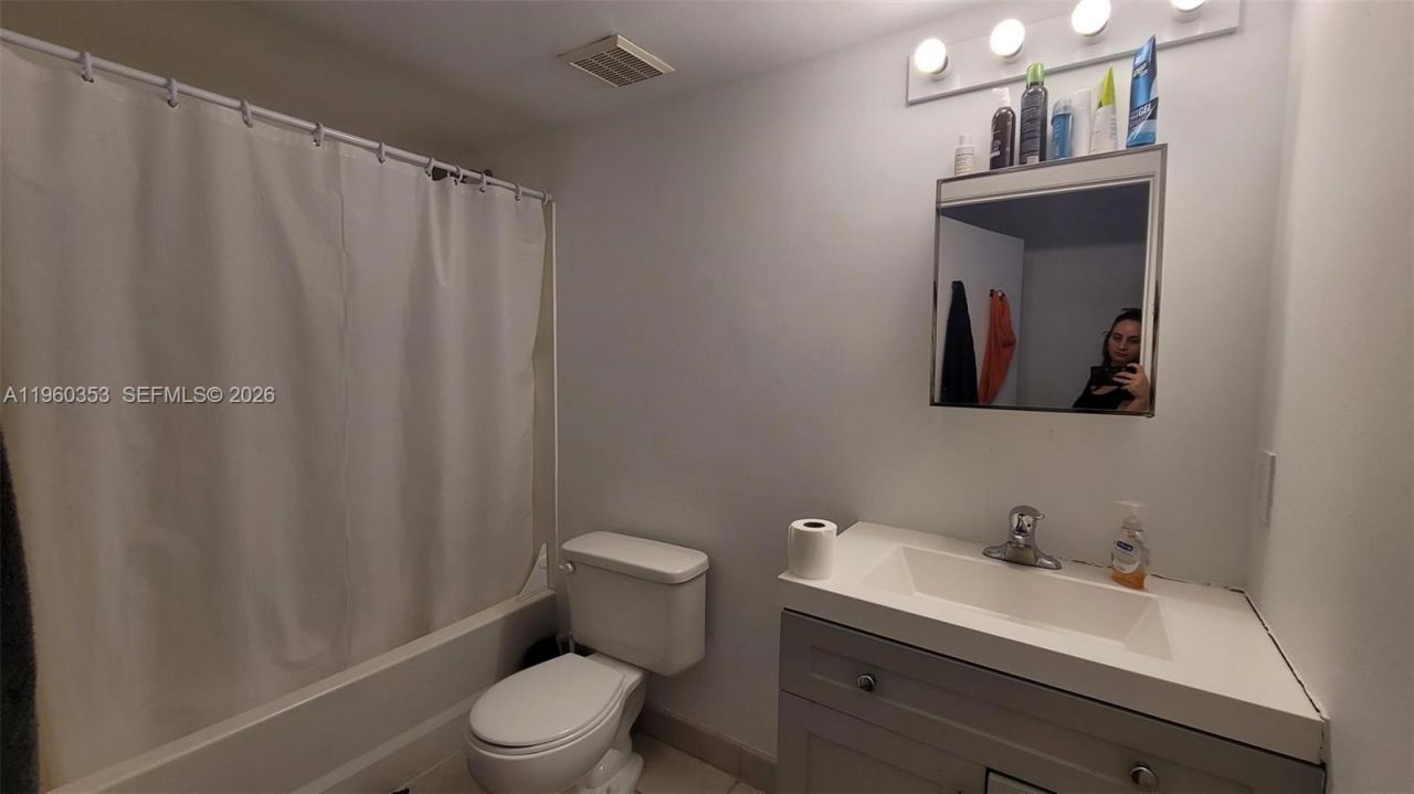 14951 SW 82nd Ln, Unit 17-504, Miami, FL 33193 Photo