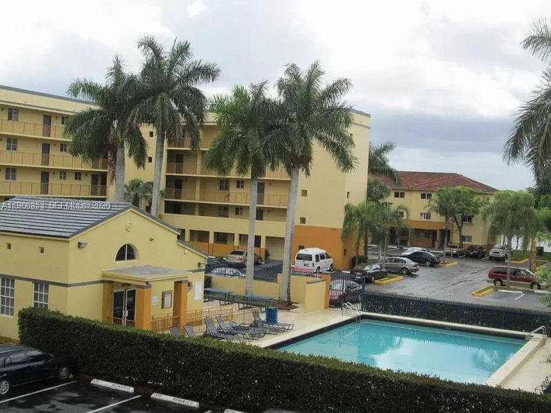 14951 SW 82nd Ln, Unit 17-504, Miami, FL 33193 Photo