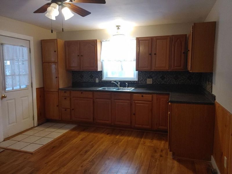 348 Cherry Street, Marion, OH 43302 Photo 8