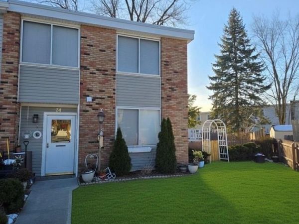 34 Hampton Court, Middletown, NY 10941