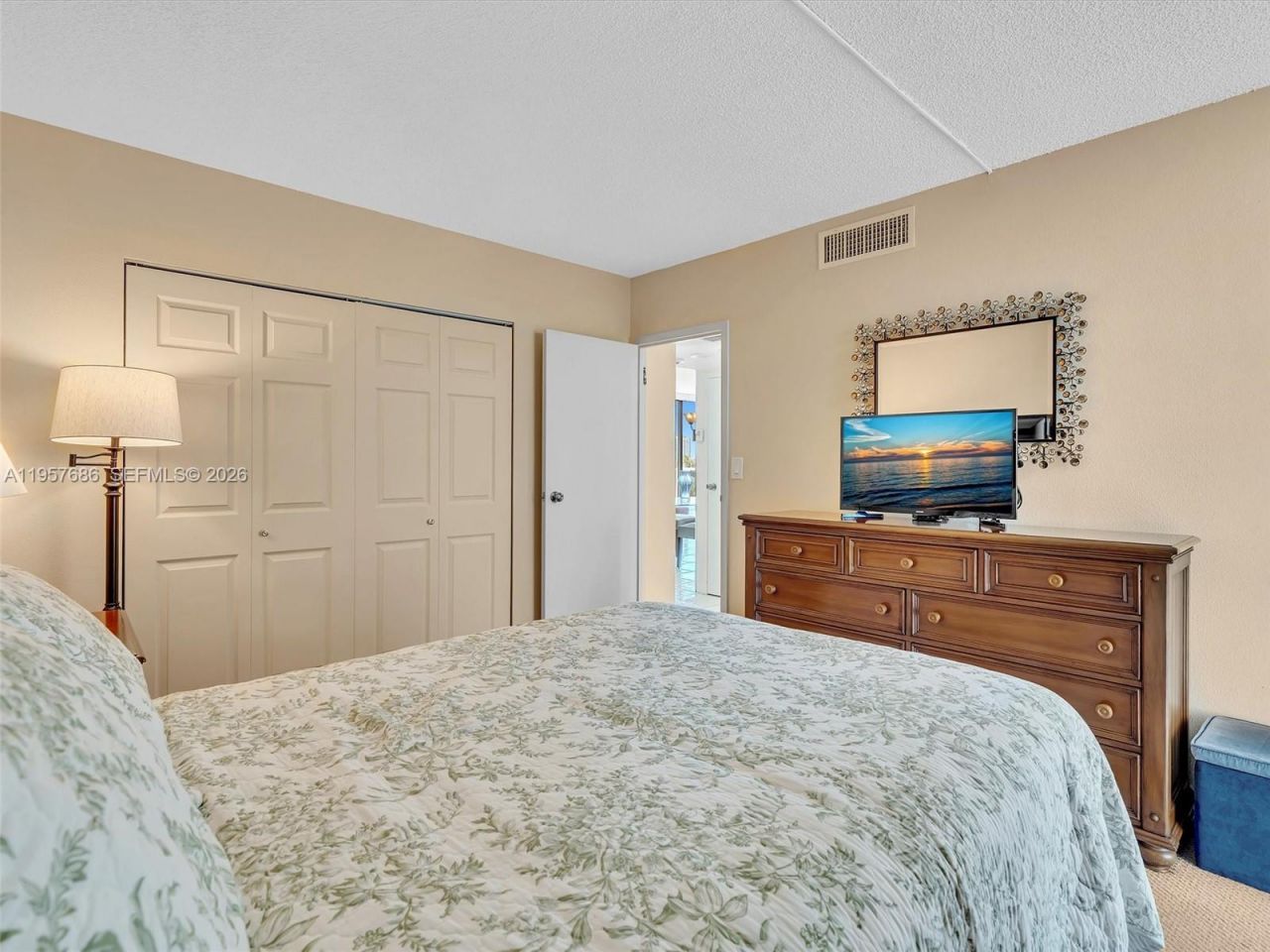 3675 N Country Club Dr, Unit 609, Aventura, FL 33180 Photo