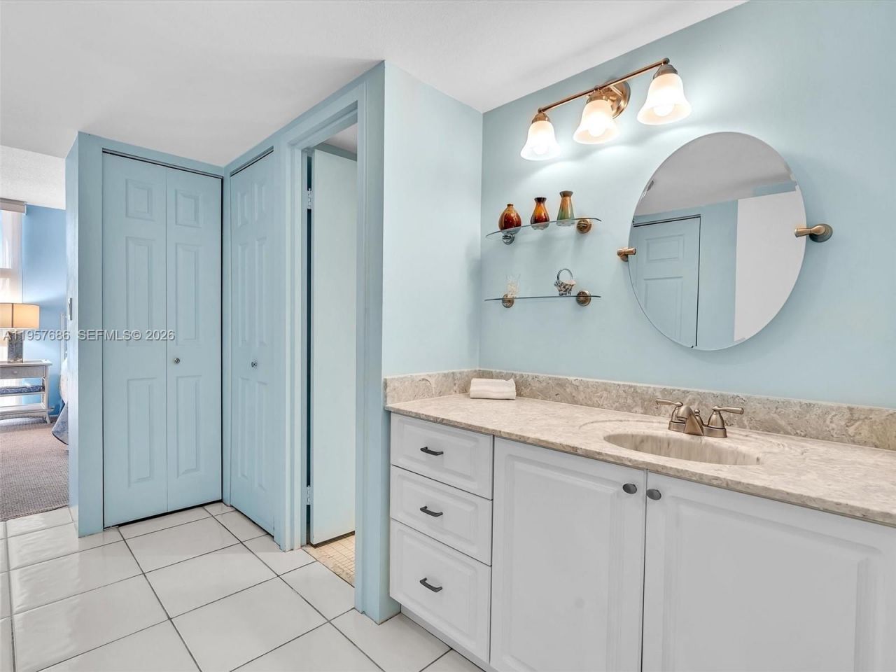 3675 N Country Club Dr, Unit 609, Aventura, FL 33180 Photo