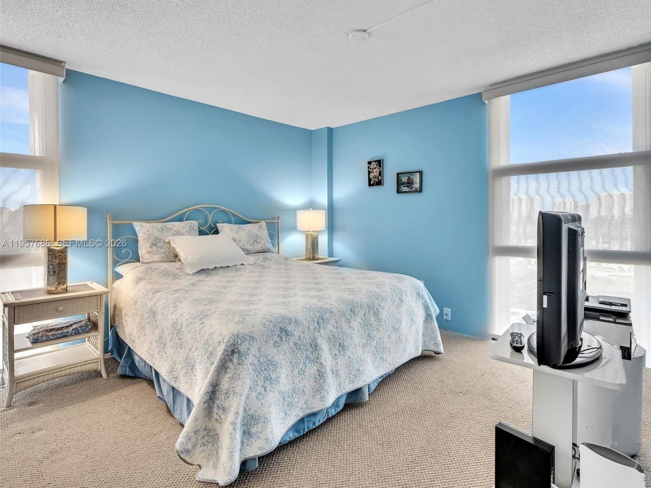 3675 N Country Club Dr, Unit 609, Aventura, FL 33180 Photo