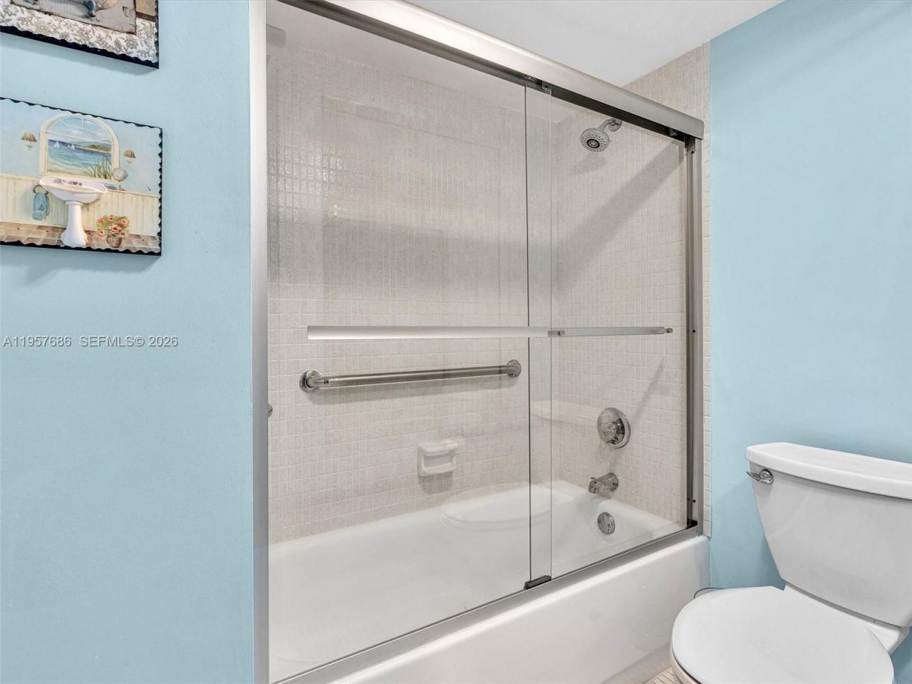 3675 N Country Club Dr, Unit 609, Aventura, FL 33180 Photo