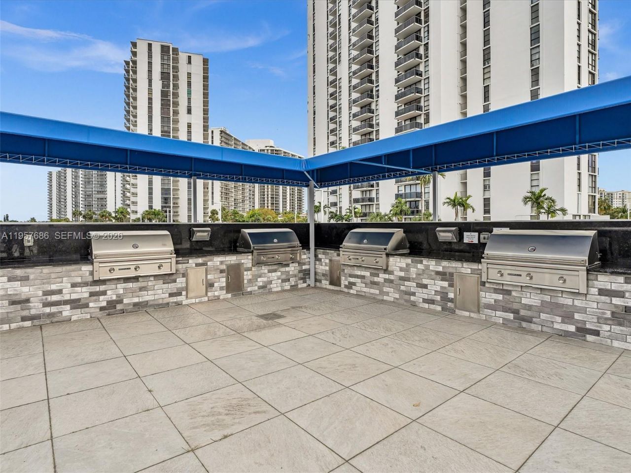 3675 N Country Club Dr, Unit 609, Aventura, FL 33180 Photo