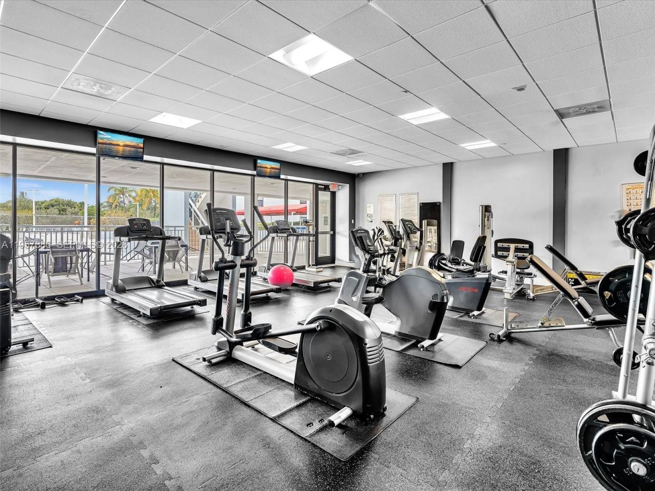 3675 N Country Club Dr, Unit 609, Aventura, FL 33180 Photo