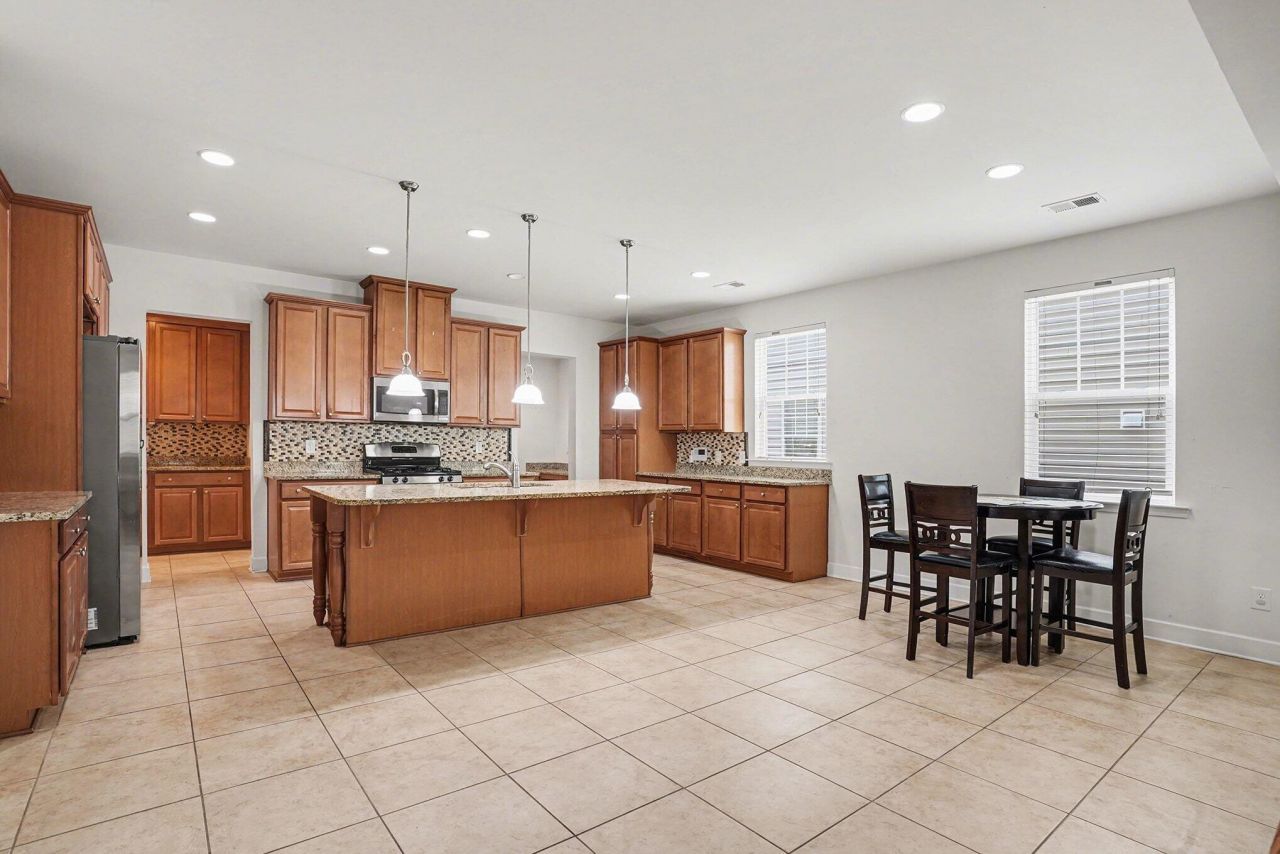 208 Buttonbush Court Photo 15