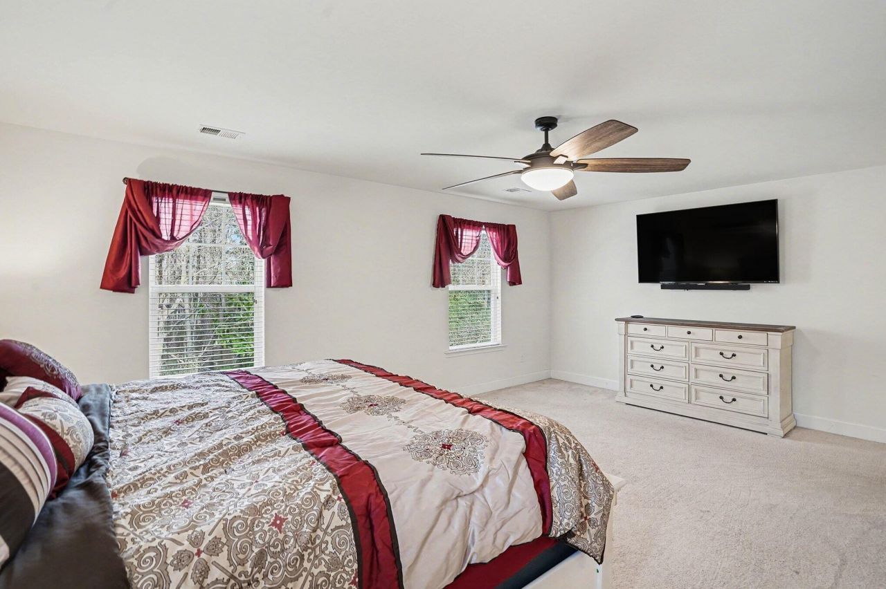 208 Buttonbush Court Photo 18