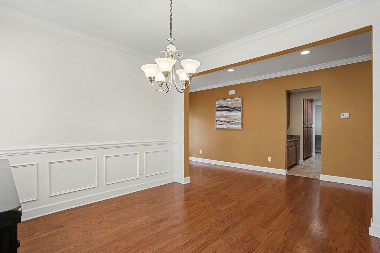 208 Buttonbush Court Photo 8