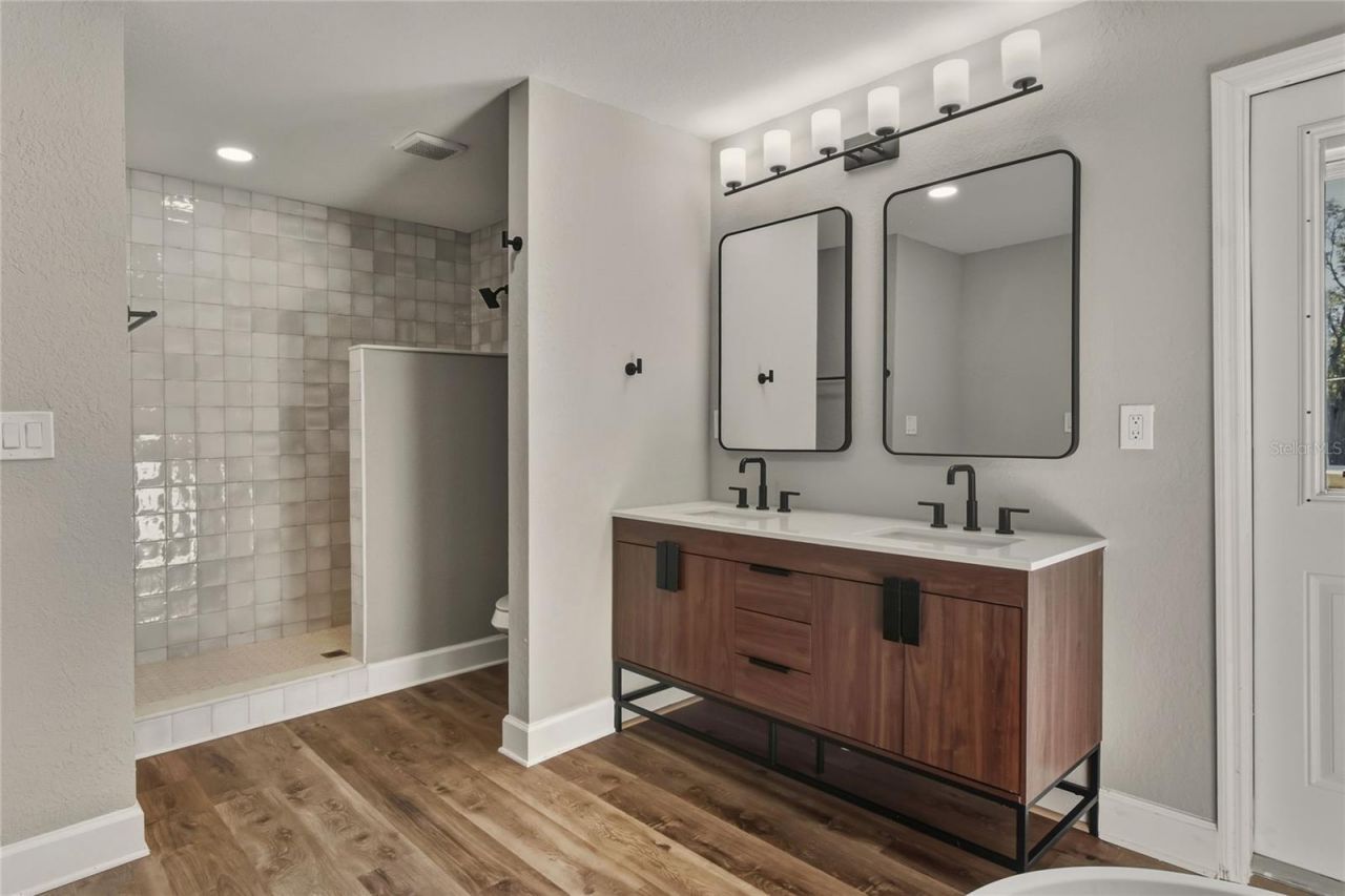 400 Patica Road Ne, Saint Petersburg, FL 33702 Photo