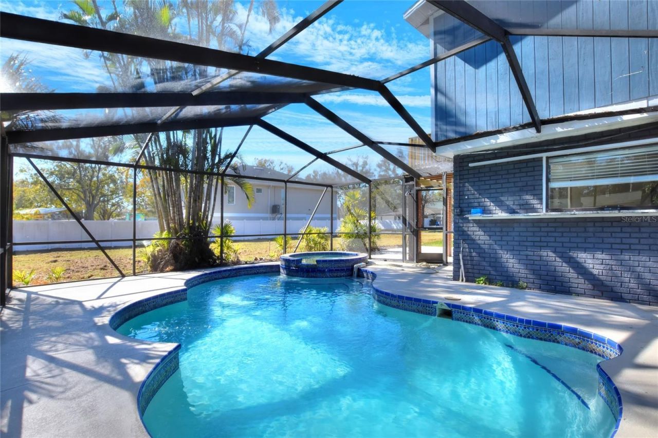 400 Patica Road Ne, Saint Petersburg, FL 33702 Photo