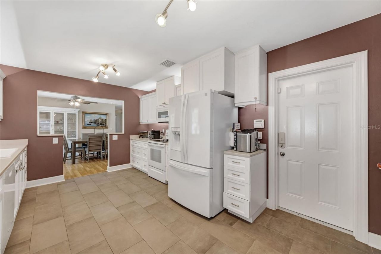 3067 Kapok Kove Drive, Clearwater, FL 33759 Photo