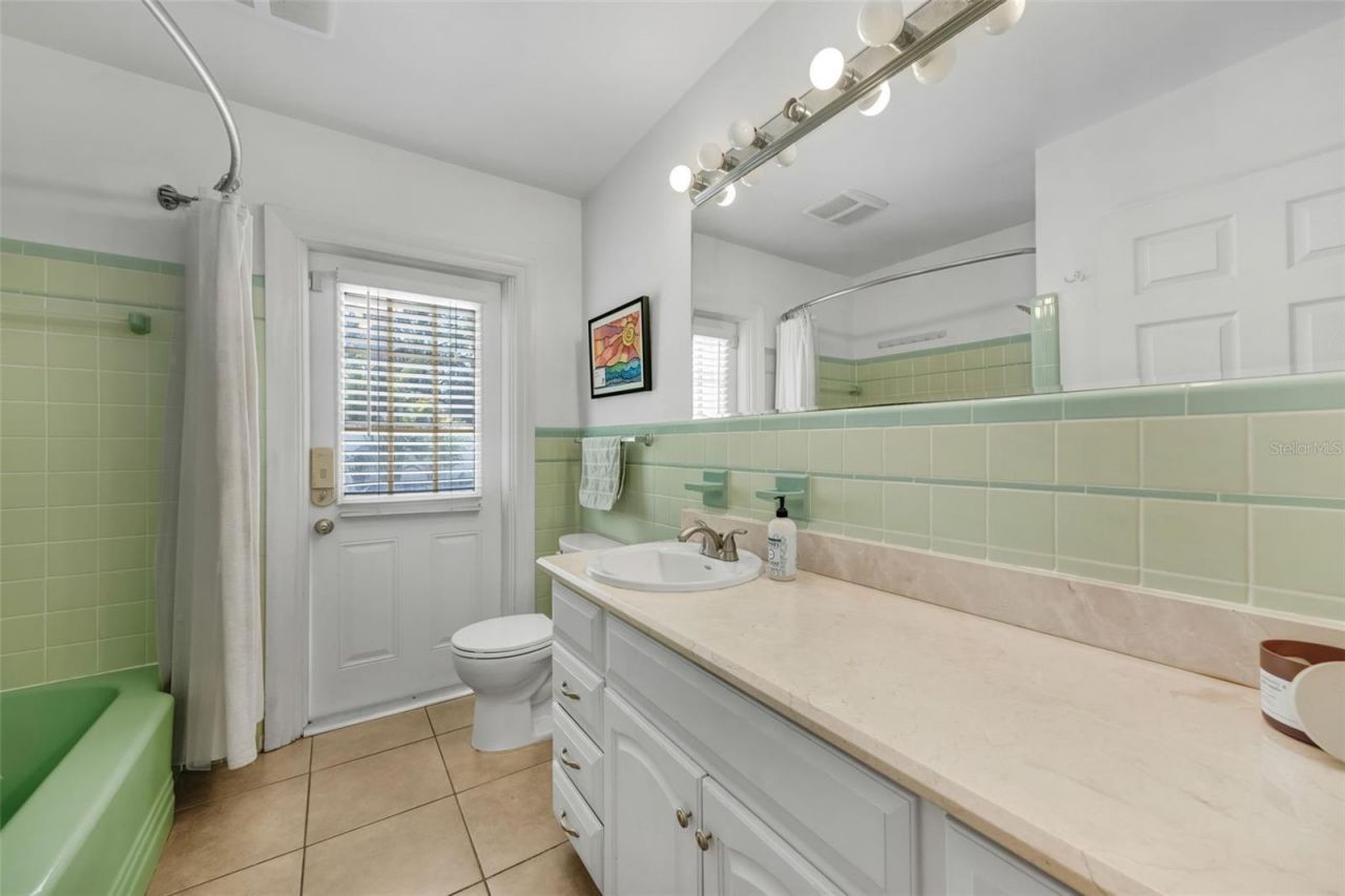 3067 Kapok Kove Drive, Clearwater, FL 33759 Photo