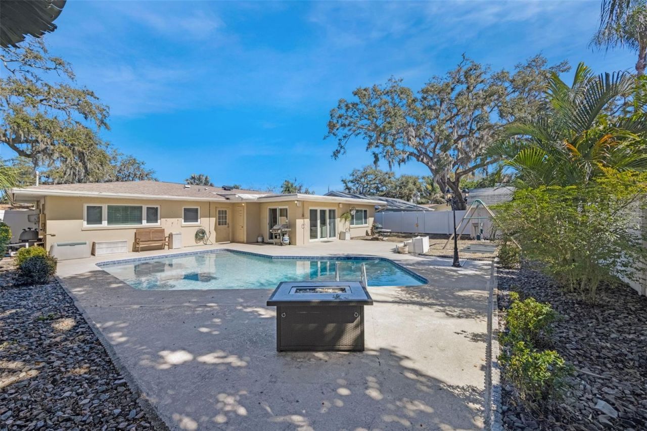 3067 Kapok Kove Drive, Clearwater, FL 33759 Photo