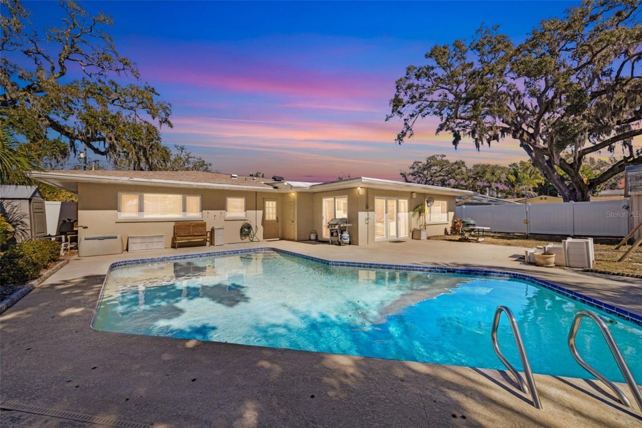 3067 Kapok Kove Drive, Clearwater, FL 33759 Photo