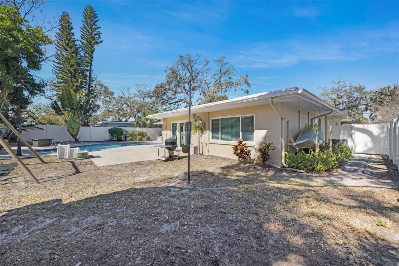 3067 Kapok Kove Drive, Clearwater, FL 33759 Photo