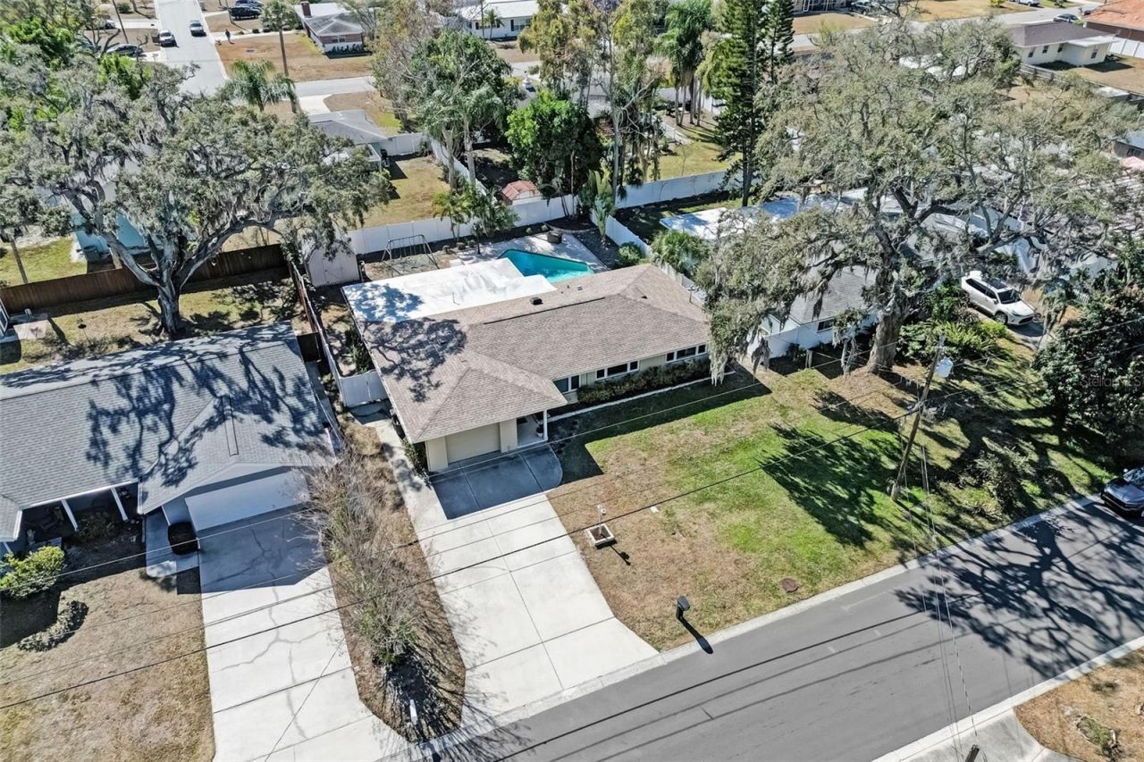 3067 Kapok Kove Drive, Clearwater, FL 33759 Photo