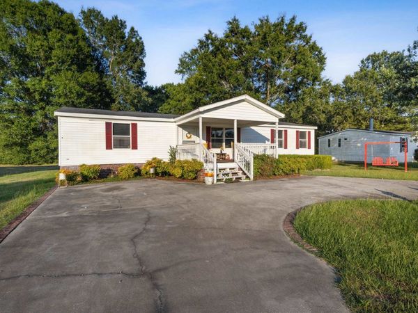 1109 Southwood Dr., Marion, SC 29571