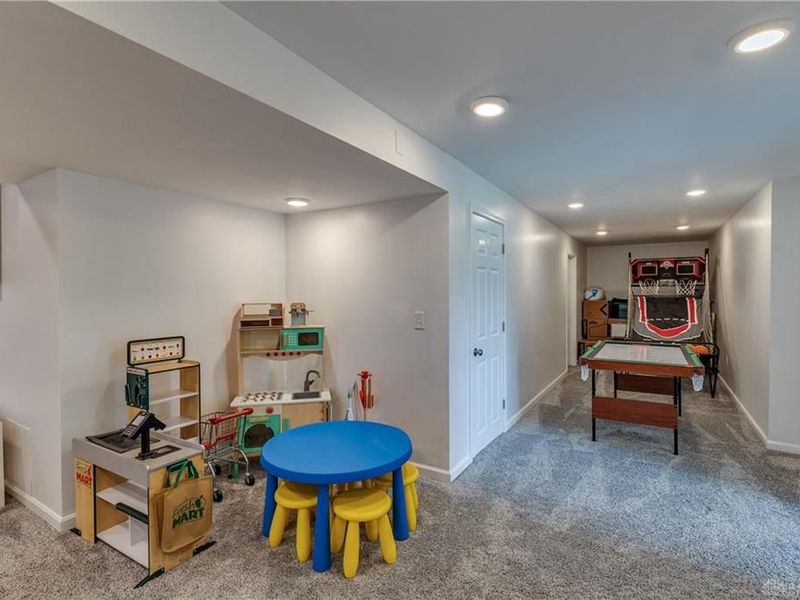 1613 Stonebury Court, Xenia, OH 45385 Photo 36