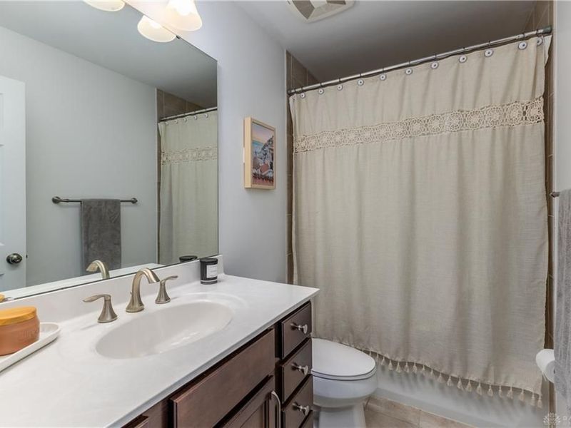 1613 Stonebury Court, Xenia, OH 45385 Photo 39